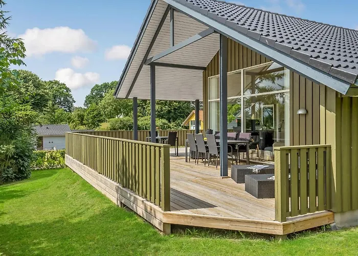 3 Bedroom Beautiful In Σπίτι διακοπών Hejls