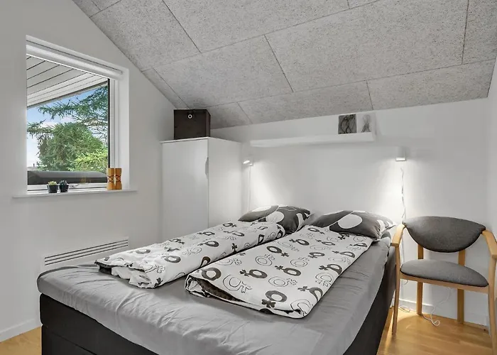 3 Bedroom Beautiful In Σπίτι διακοπών Hejls